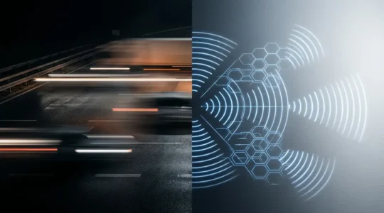 Système de freinage d'urgence ADAS en action sur véhicule moderne